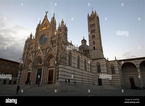  Duomo di Siena: Gotik Şaheser ve Floransa'nın Gözdesi