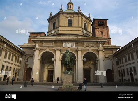 San Lorenzo Maggiore Kilisesi: Tarih İçinde Bir Yolculuk ve İtalyan Rönesansı'nın Zirvesi!