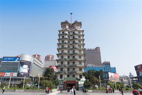 Zhengzhou Erqi Memorial Towerı Şehriyle İç İçe Tarihe Yolculuk Etmek İçin!